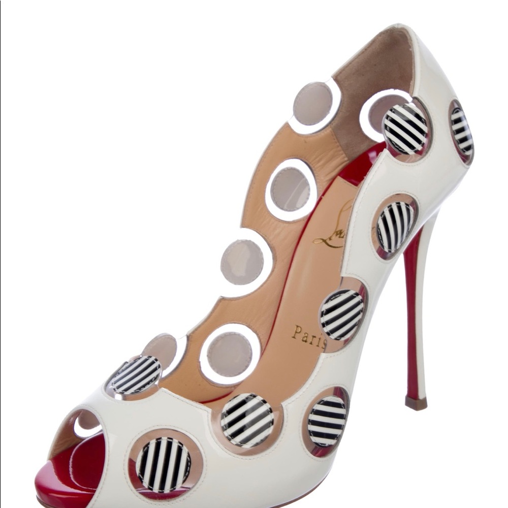 White and Black Stiletto Heels - Picture 2 of 10
